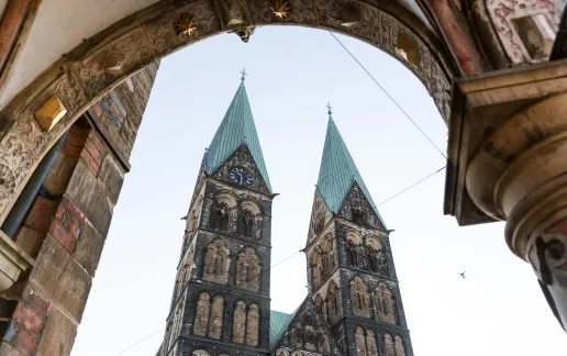 Bremer Dom from the Marktplatz