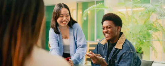 Chat with Constructor University Students