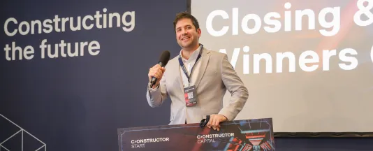 Der Gewinner des Demo Day 2025, Kudu Medical Technologies, erhielt einen Scheck über $100K.