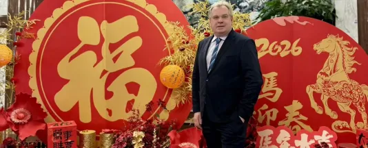 Professor Werner Nau von der Constructor University beim Frühlingsfest-Symposium in der Großen Halle des Volkes in Peking.