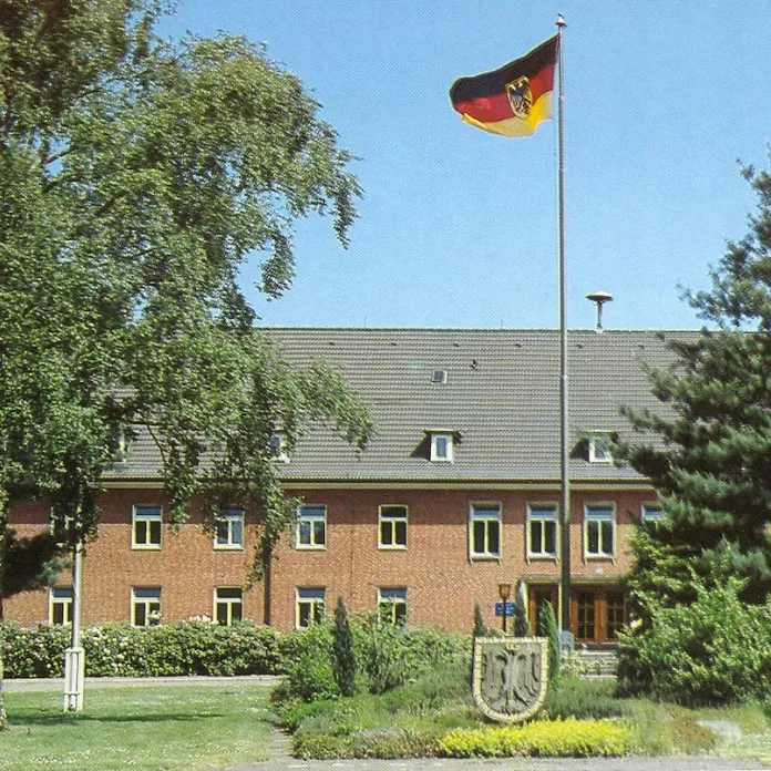 Suburban Mediocrity meets WWIII: Bundeswehr Army Barracks for the Cold War (1955-1999)
