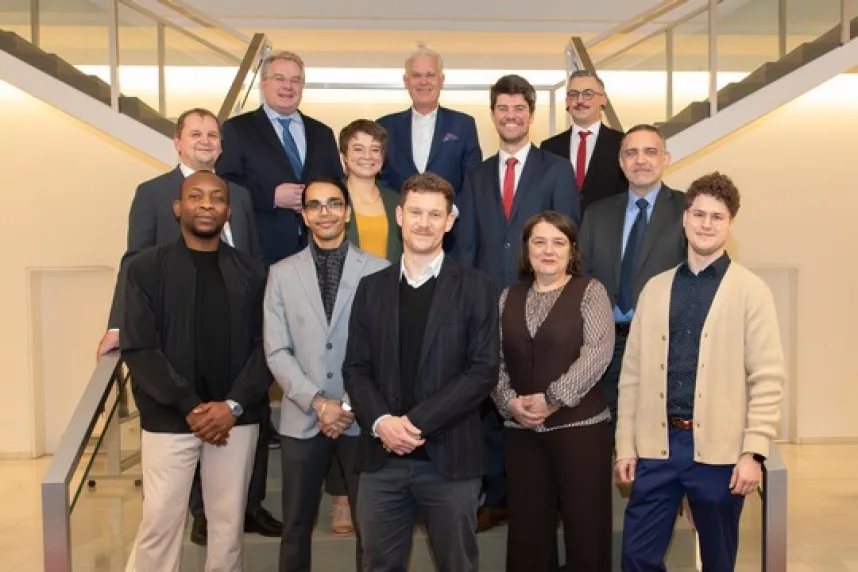 Winners of the 2025 Bremen Thesis Award (Bremer Studienpreis), including Constructor University’s Emeka Achugo and Dr. Tridib Banjeree (front row, first and second from left).