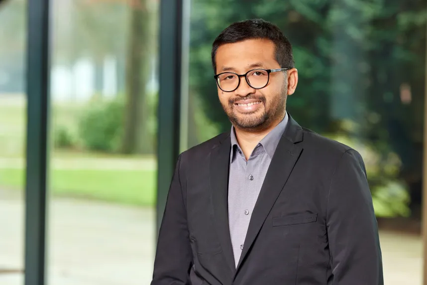 Professor of Data-Driven Industrial Systems Dr.-ing. Hendro Wicaksono will lead the NeoHub project for Constructor University.